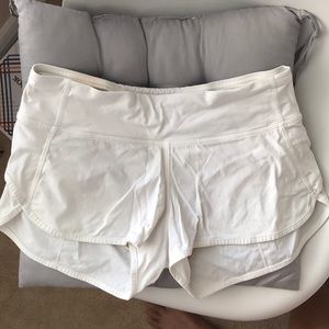 WHITE LULU LEMON SHORTS